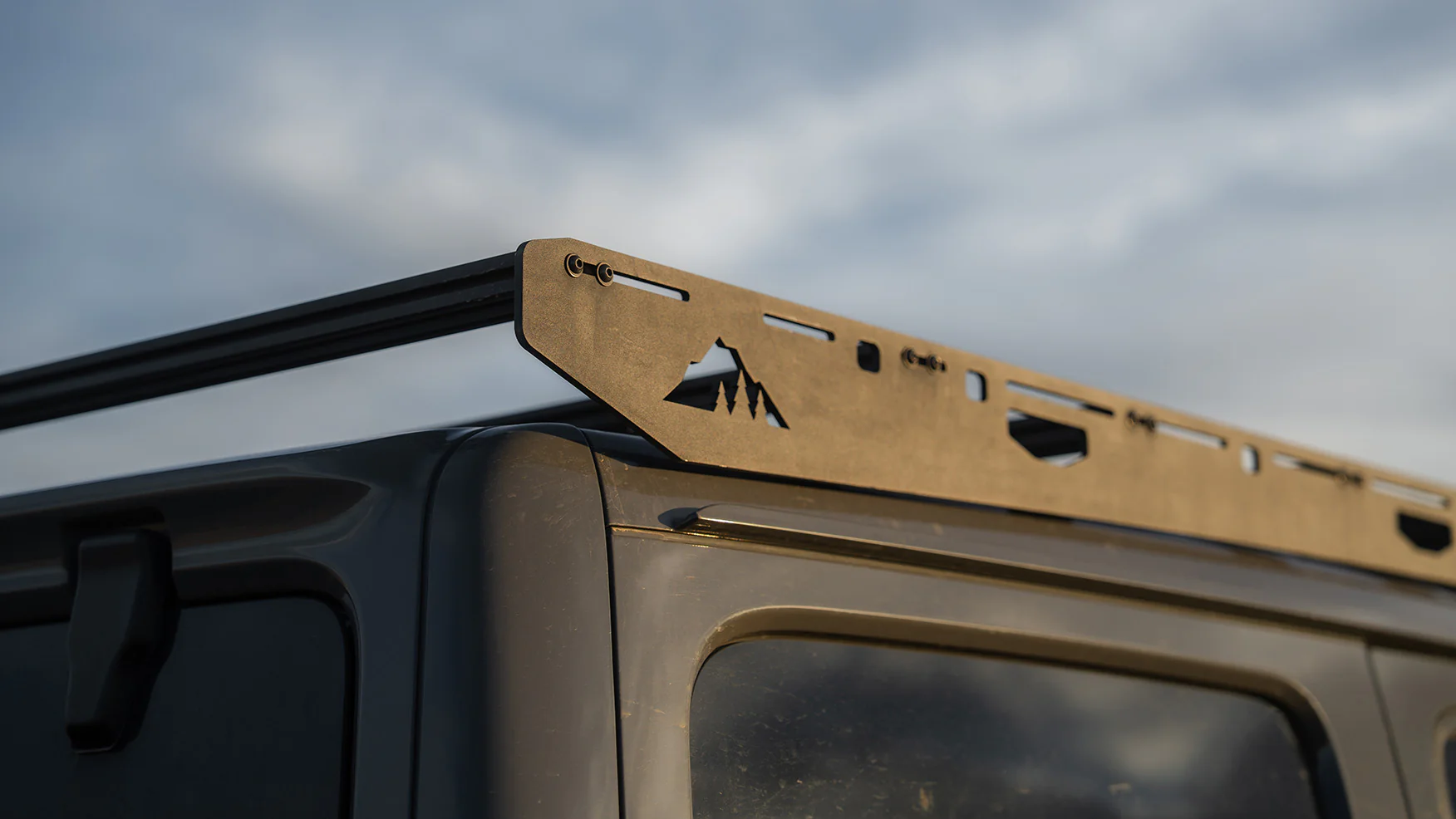 The Jeep JLU QDHD Half Rack - Image 8