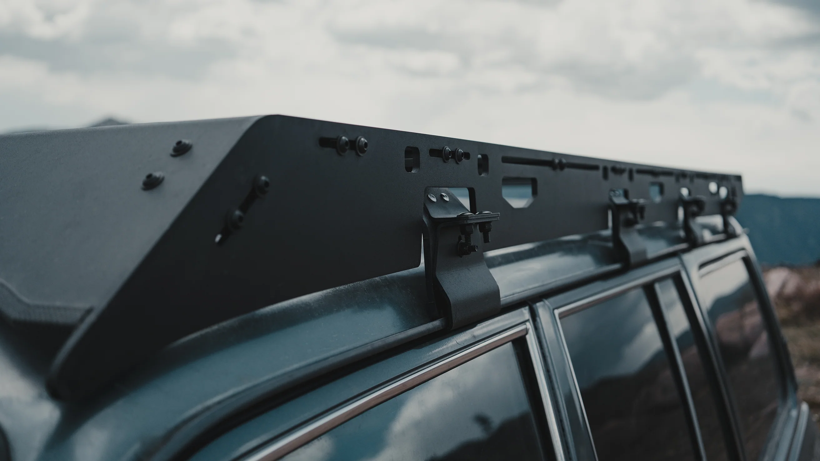 The Mineral (1980-1990 60 Series Land Cruiser Roof Rack) - Image 10