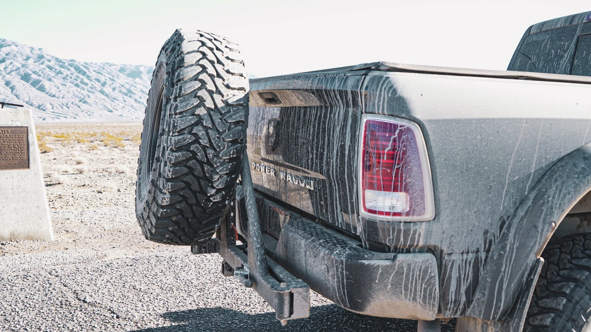 UltraSwing® Mega-Fit Spare Tire Hitch Mount | RiGd Supply - Image 21