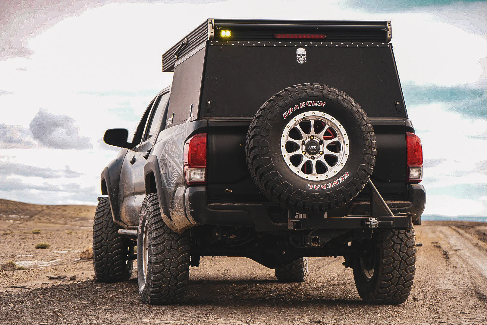 UltraSwing™ Multi-Fit Spare Tire Hitch Mount | RiGd Supply - Image 35