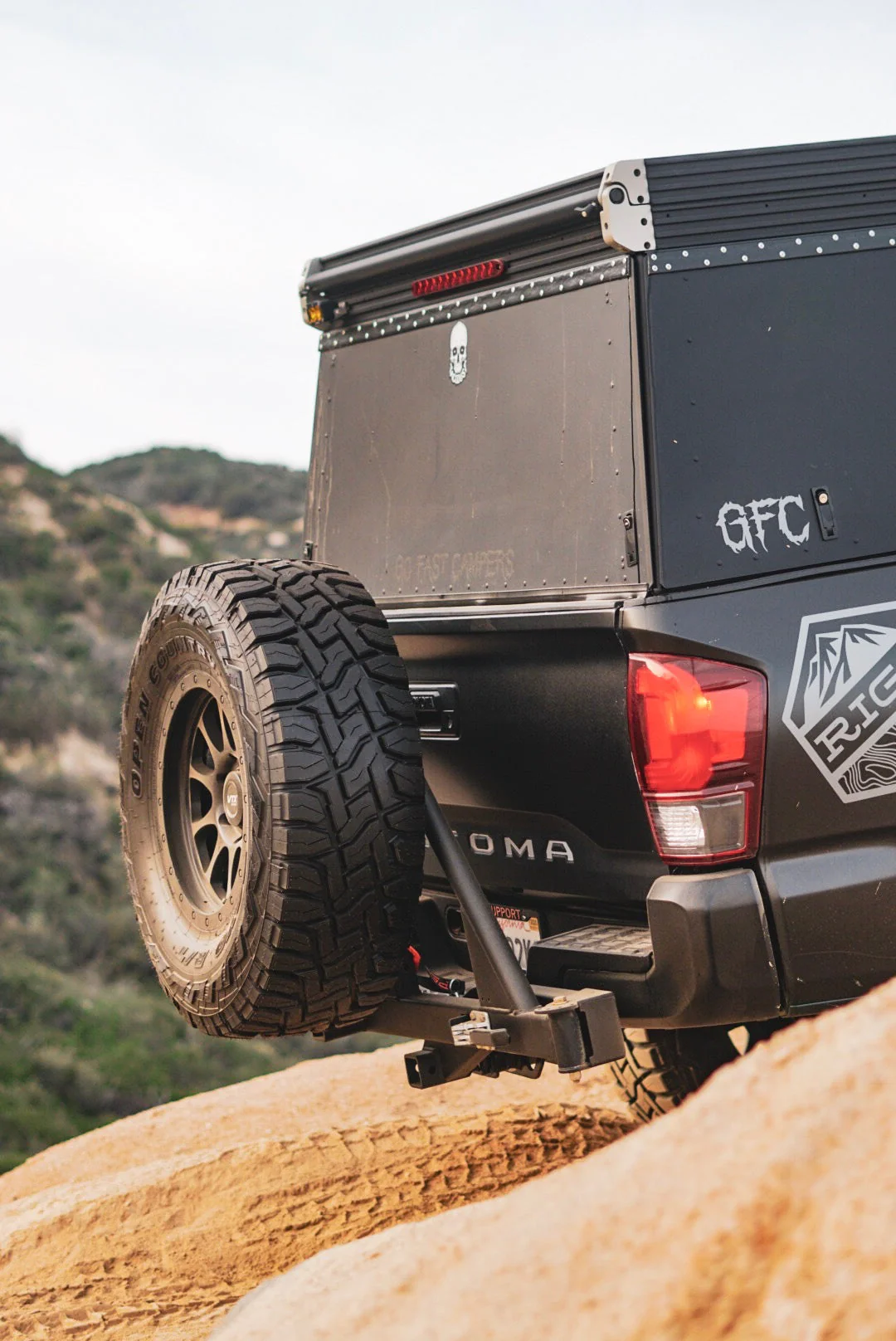 UltraSwing™ Multi-Fit Spare Tire Hitch Mount | RiGd Supply - Image 9